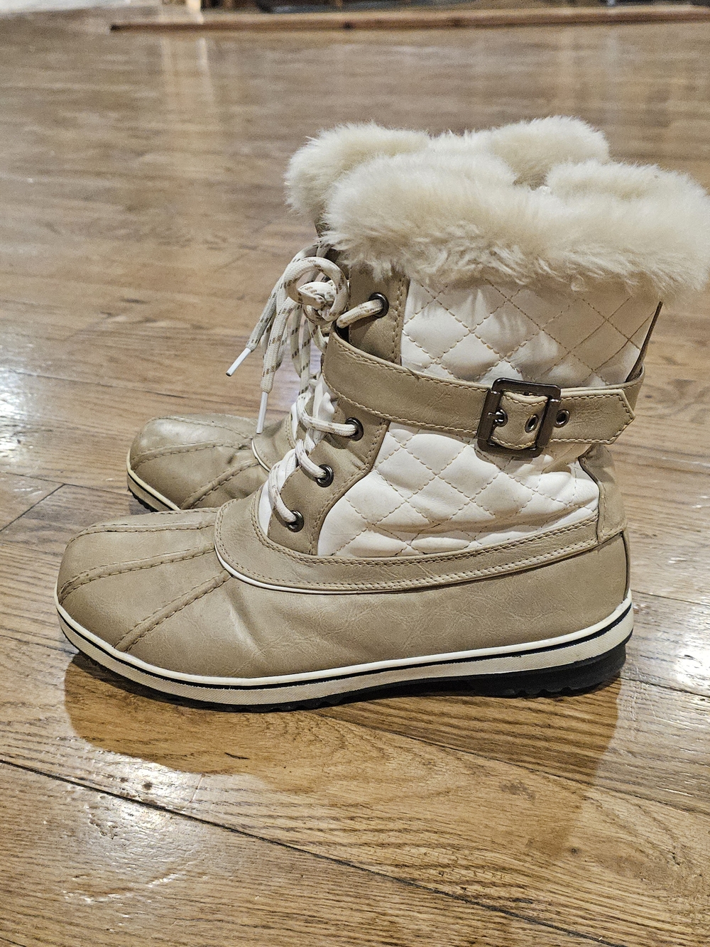 Dream Pairs Beige and White Quilted Faux-Fur Winter Boots